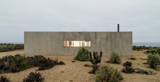 Chile: Casa en Huentelauquén - Plan Común y Claudio Baladrón