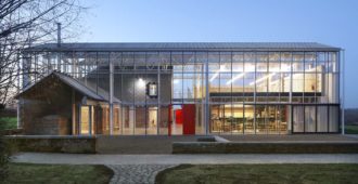 Bélgica: Centro de Educación Rural Paddenbroek - Jo Taillieu Architecten