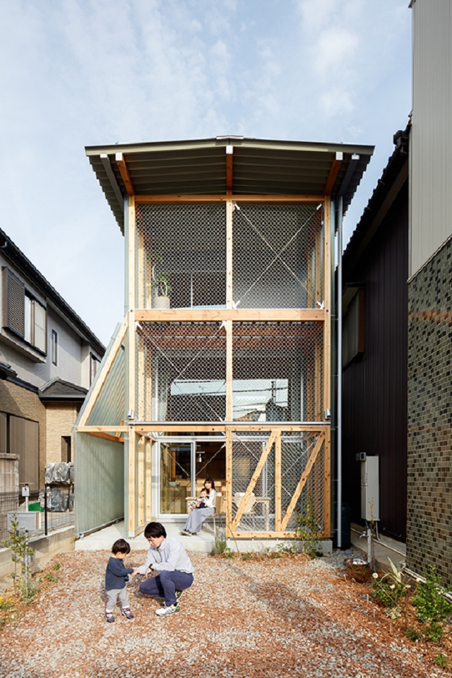 Japón: Casa mínima en Toyota - Nori Architects