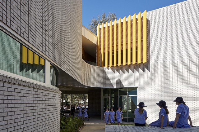 Australia: Colegio Anglicano Cannon Hill - Reddog Architects
