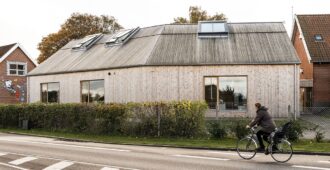 Dinamarca: Escuela Feldballe - Henning Larsen