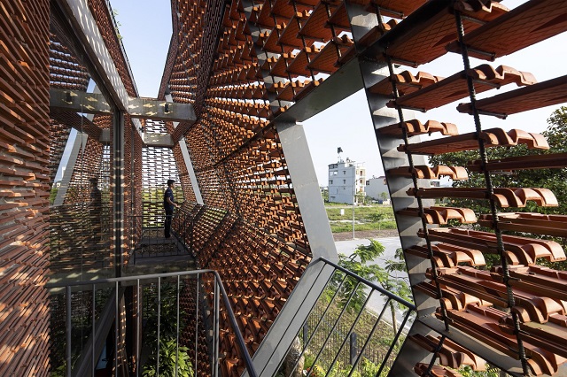 Vietnam: Casa "Nido de tejas" - H&P Architects 