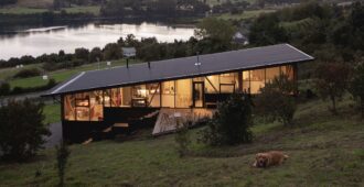 Chile: Casa Quebrada Honda - Abarca Palma Arquitectos + Cristóbal Noguera