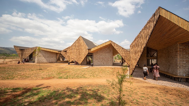 Ruanda: Centro comunitario Komera - BE_Design