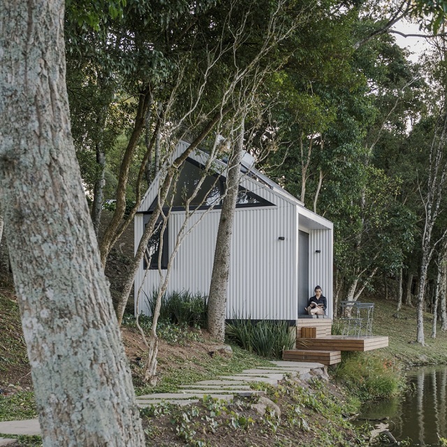 Brasil: Refugio en el valle - Oazo + Zanesco Arquitetura