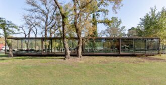 Argentina: Pabellón en el Parque de Mayo - BRA, Bernardo Rosello Arquitectura