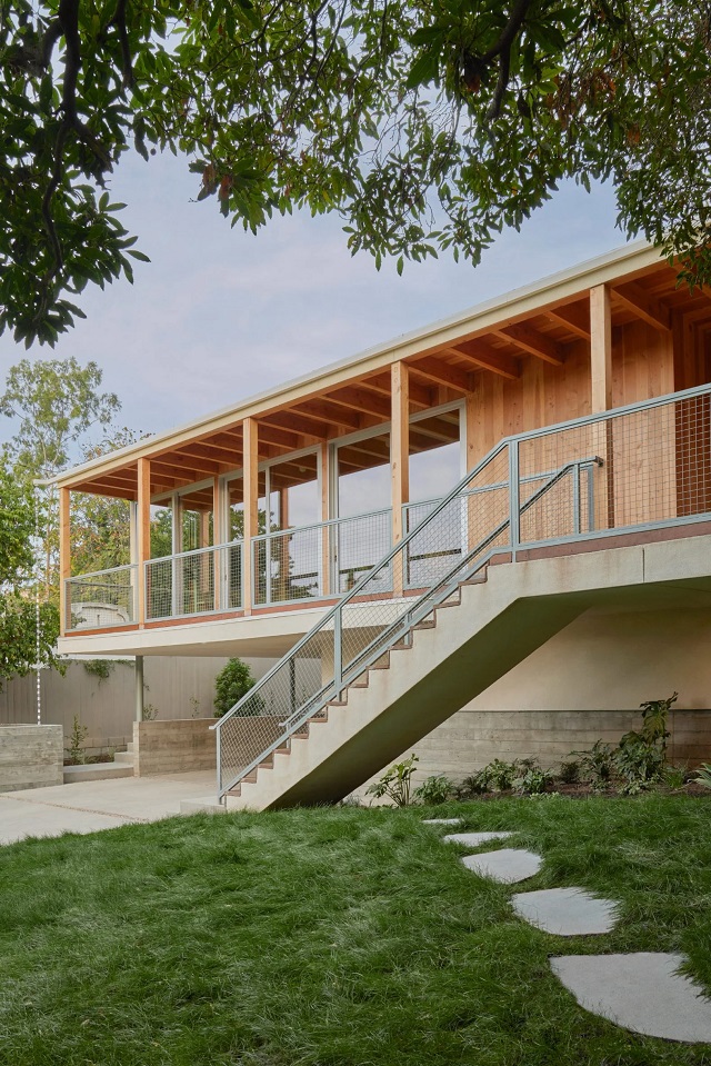 Estados Unidos: "The Silver Lake Tree House" - And And And Studio