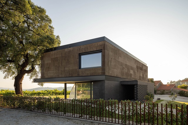 Portugal: Casa do Sobreiro - Skemba Arquitectura & Engenharia
