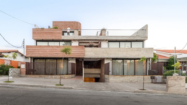 Argentina: Edificio de viviendas Flia - MOMENTO