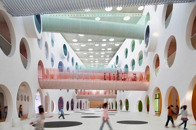 China: ZIGZAG, escuela primaria en Tianjin - SAKO Architects