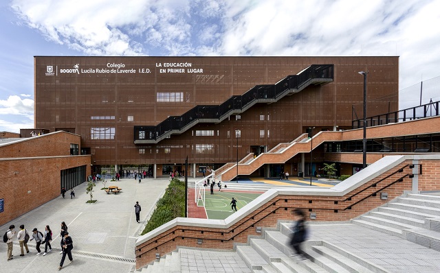 Colombia: Colegio Lucila Rubio de Laverde - Nomena Arquitectos, aRE - Arquitectura en Estudio