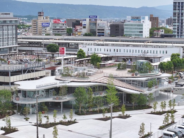 Japón: Edificio de oficinas en Mishima - Ryue Nishizawa