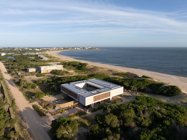 Uruguay: Casa La Secreta - Grimaldi Nacht arquitectos