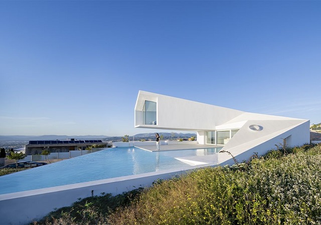 España: Casa en Altos de la Zubia, Granada - Serrano + Baquero Arquitectos