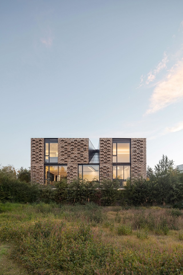 Ecuador: Una casa en los Andes - Correa+Fatehi | ODD