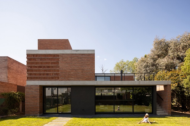 Argentina: Casa CM - Lateral arquitectos