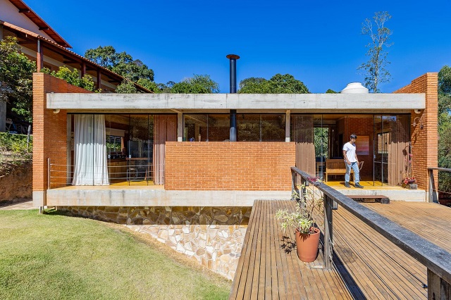 Brasil: Casa de la Vila del Açude - Entremeios Arquitetura