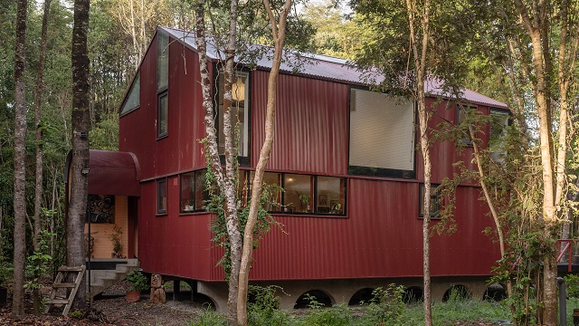 Chile: Casa en el Bosque - Daiber & Aceituno Arquitectos