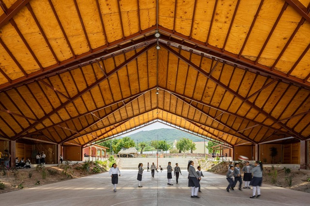 México: Escuela primaria en Ayoxuxtla - Colectivo C733