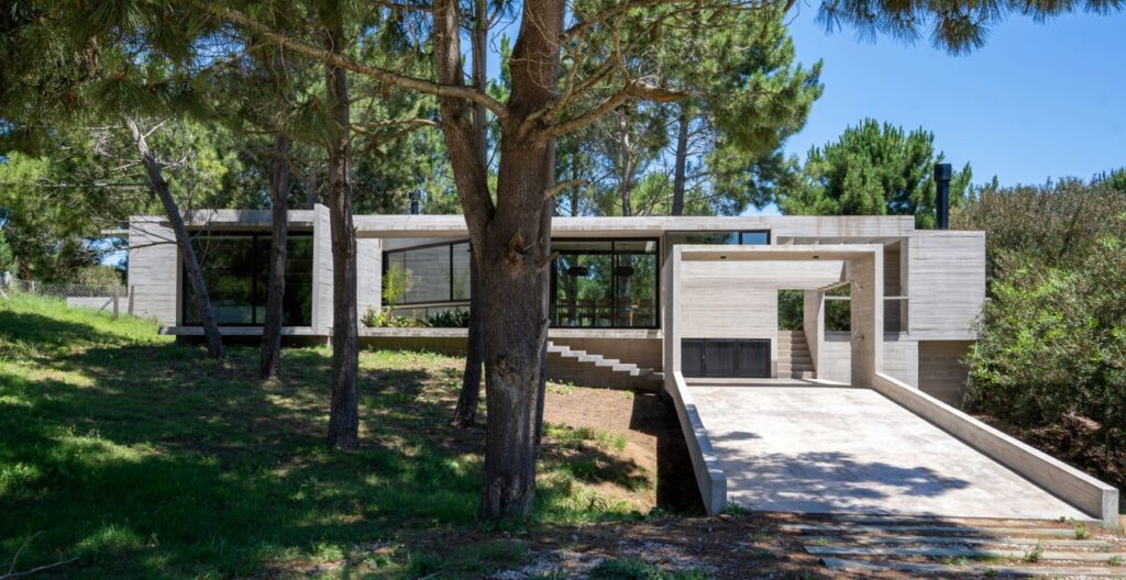 Argentina: Casa Senderos - Besonias Almeida Arquitectos