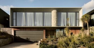 Australia: Coastal House - Splinter Society