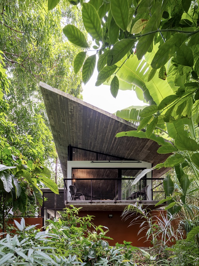 Brasil: Casa Cajui - Laurent Troost Architectures