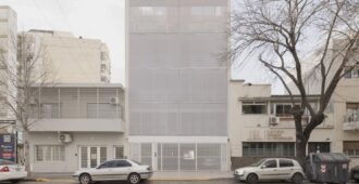 Argentina: Edificio Enrique Martínez - Ana Smud + Daniel Zelcer