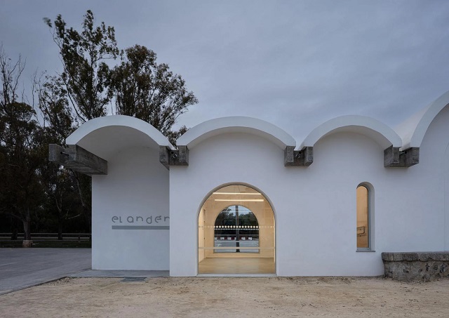 España: El Andén, espacio vecinal y escuela de música en Rota - Kauh Arquitectos