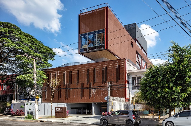 Brasil: Nueva sede de la Universidad Rudolf Steiner - Biselli Katchborian