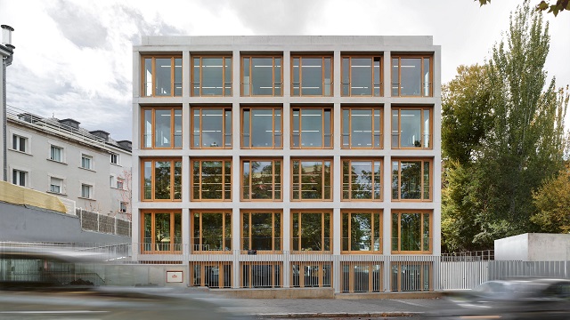 España: Facultad de Derecho CEU San Pablo en Madrid - José María Sánchez García