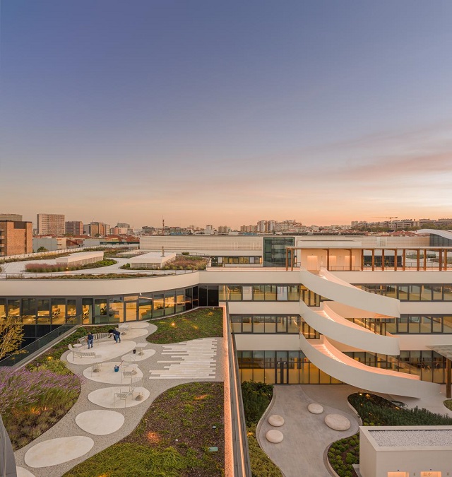 Portugal: Campus Verde de Oriente, Universidade Europeia - LJ-Group Landscape Architecture + Saraiva Associados + Kohn Pedersen Fox (KPF)