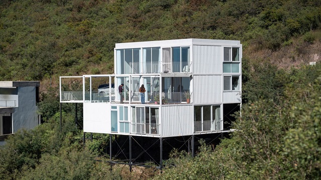 Argentina: Casa Modular Blanca - SET Arquitectura
