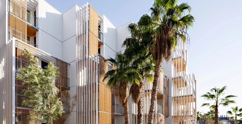 España: Oceanika Coliving en Torremolinos - Eovastudio + Bakpak Architects