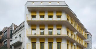 España: Apartahotel Martí Julià en Hospitalet de Llobregat - m-i-r-a