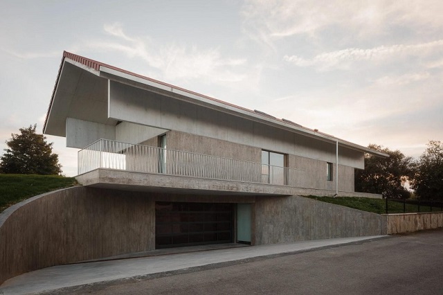 España: Casa de Hormigón - Ele Arkitektura