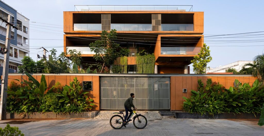India: Casa T(errakota) - Spacefiction Studio