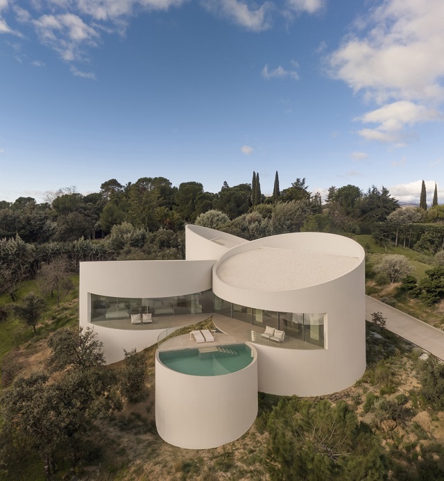 España: Casa en las Rozas - Fran Silvestre Arquitectos