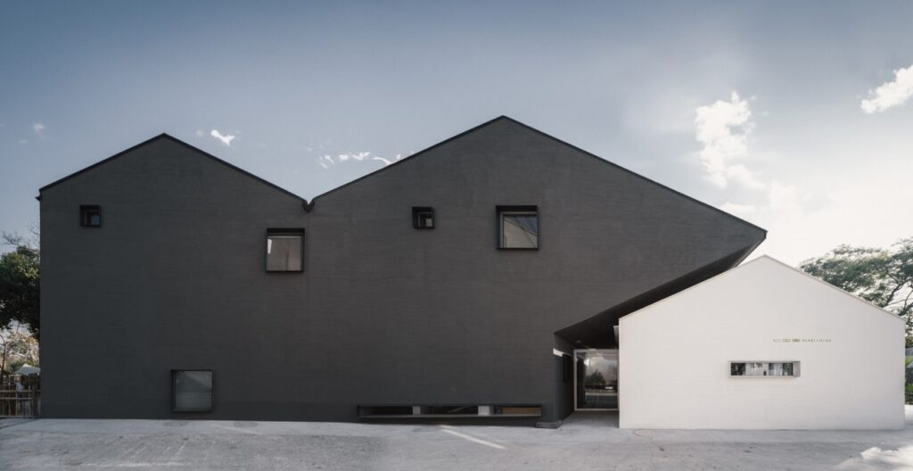 China: Heart Fields (Casa sobre Casa) - Wutopia Lab