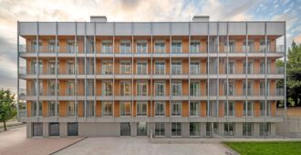España: 4 edificios de 74 viviendas sociales en Valdecorvos - Díaz y Díaz Arquitectos