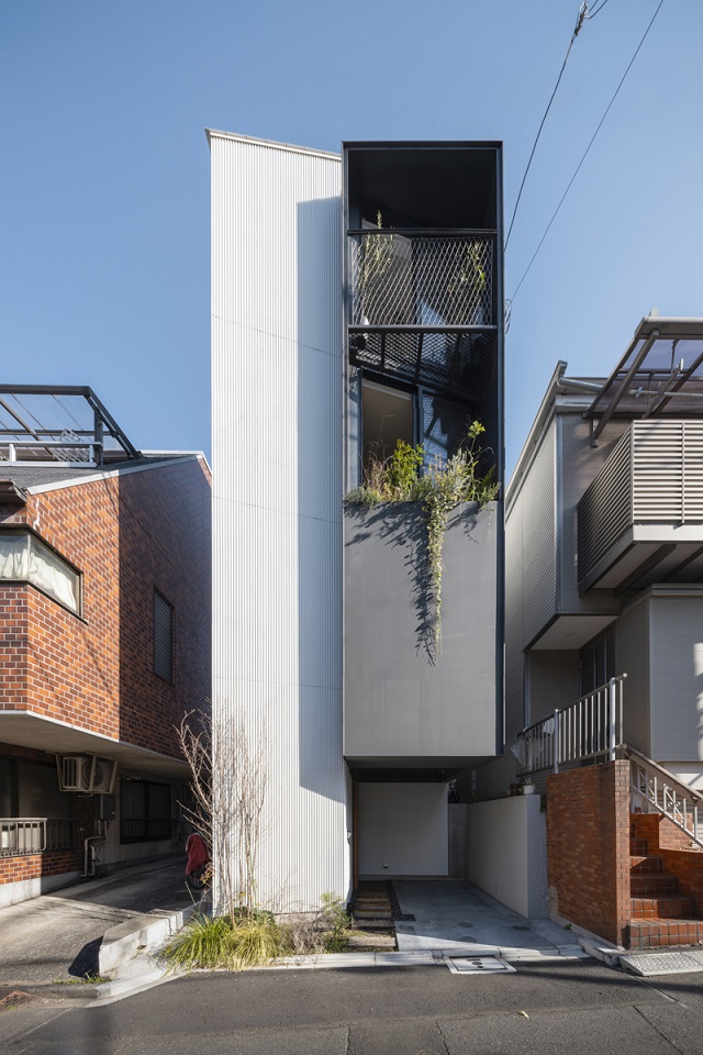Japón: Casa en Kagurazaka - Takumi Wakui + Riho Wakui Architects