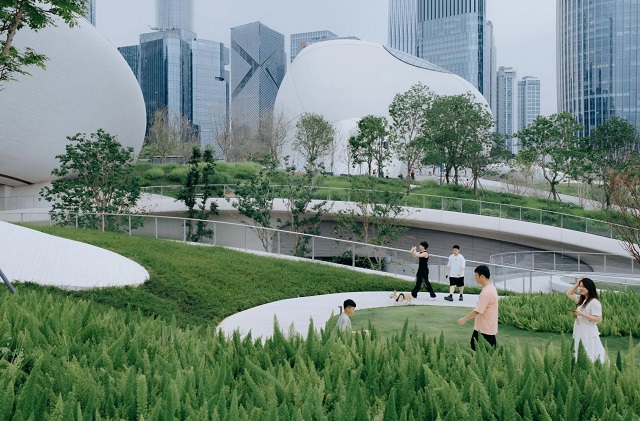 China: Plaza cultural de la bahía de Shenzhen - MAD Architects