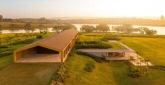 Brasil: Casa Celeiro - mf+arquitetos