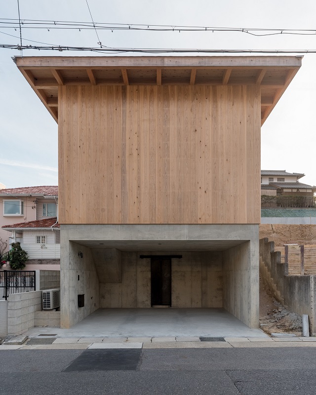 Japón: Casa Mikagecho - Tomoaki Uno Architects