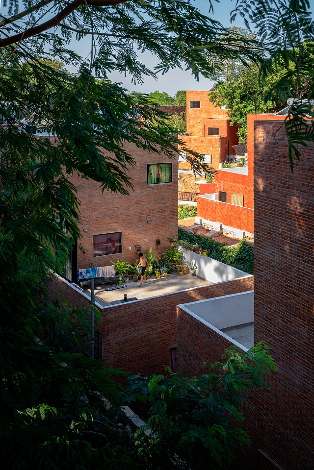 Paraguay: Vivienda social Chacarita Alta - Adamo-Faiden + MOS Architects