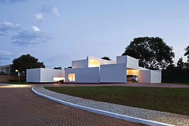 Casa en Brasilia - Domo Arquitetos Associados