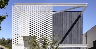 Australia: 'Fairbairn House', Melbourne - Inglis Architects