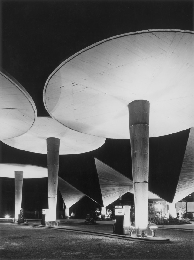 Fotografía y Arquitectura Moderna en España. Entrevista a Iñaki Bergera.... por Fredy Massad