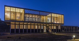Chile: Casa Tunquén - Nicolas Loi + Arquitectos Asociados