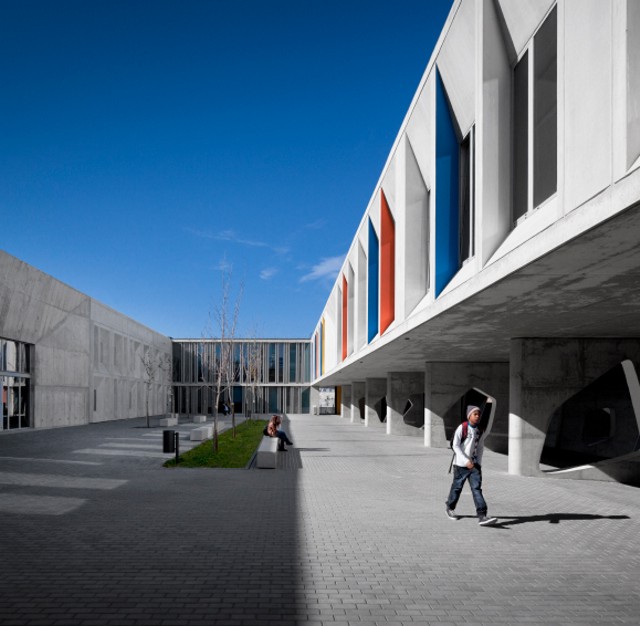 Portugal: Escuela secundaria Braamcamp Freire, Lisboa - CVDB Arquitectos