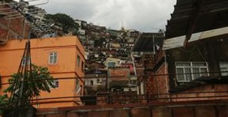 Documental 'Rebel Architecture': El 'pedreiro' y el 'master planner' (Brasil)